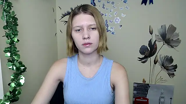 Snapshot of StellaCRL chatting on 12-23-24, 01:03 StellaCRL online show from 12-23-24, 01:03