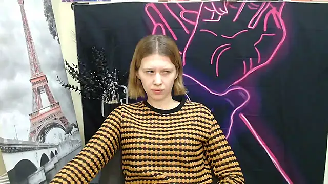 Snapshot of StellaCRL chatting on 01-08-25, 12:47 StellaCRL online show from 01-08-25, 12:47