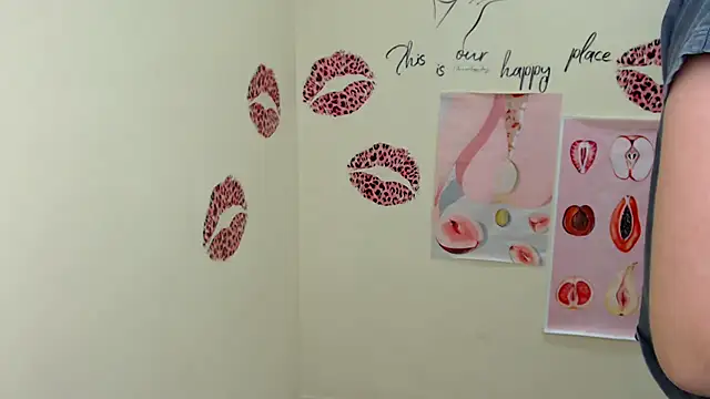 Snapshot of StellaCRL chatting on 02-05-25, 03:20 StellaCRL online show from 02-05-25, 03:20