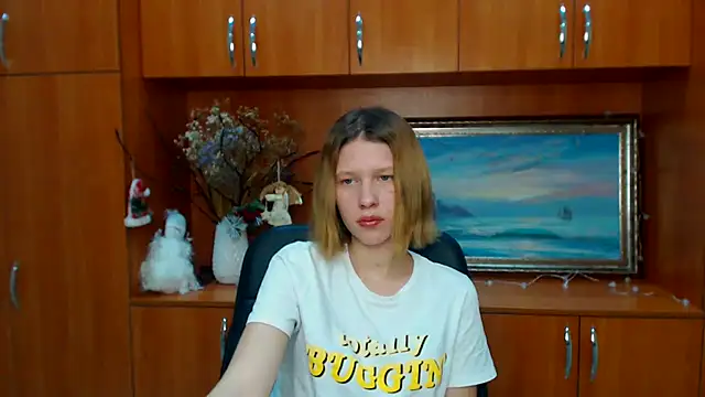 Snapshot of StellaCRL chatting on 02-11-25, 04:24 StellaCRL online show from 02-11-25, 04:24