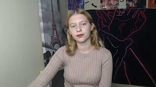 Snapshot of StellaCRL chatting on 10-10-25, 06:07 StellaCRL online show from 10-10-25, 06:07