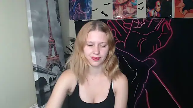 Snapshot of StellaCRL chatting on 10-17-25, 05:37 StellaCRL online show from 10-17-25, 05:37