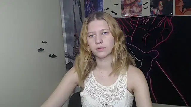 Snapshot of StellaCRL chatting on 11-25-25, 07:19 StellaCRL online show from 11-25-25, 07:19