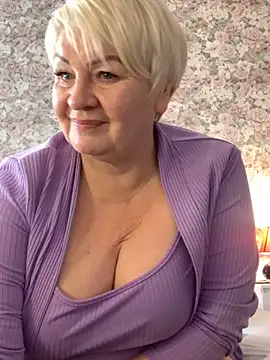 Laura Millf online show from 02-09-25, 09:16