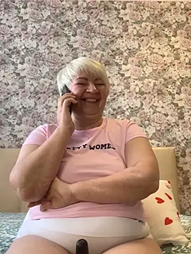 Laura Millf online show from 02-25-25, 07:09