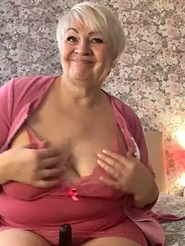 Laura Millf online show from 03-04-25, 07:41