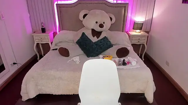 Snapshot of Valentina_Se chatting on 12-29-24, 04:16 Valentina Se online show from 12-29-24, 04:16