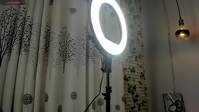 sharoncute1 online show from 09-29-25, 09:52