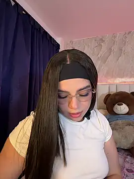 IsabellaAnngel online show from 07-23-26, 03:15