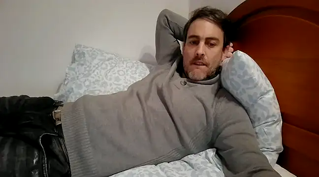 basquehotboy online show from 12-27-24, 04:43