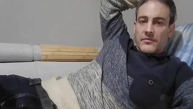 basquehotboy online show from 11-25-25, 11:05