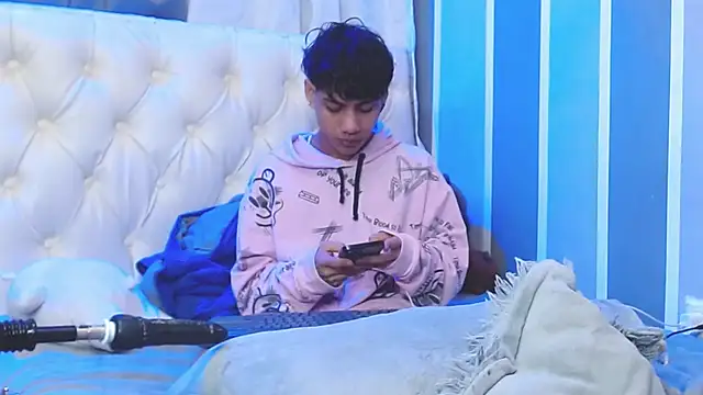 Sexys Boys Hot1 online show from 12-24-24, 10:22