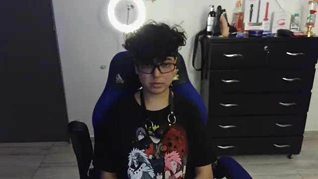 thomascooper7 online show from 02-02-25, 06:37