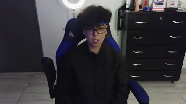 thomascooper7 online show from 02-03-25, 07:18