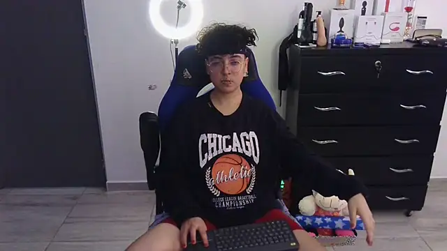 thomascooper7 online show from 03-12-25, 09:45