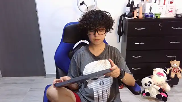 thomascooper7 online show from 09-15-25, 07:14