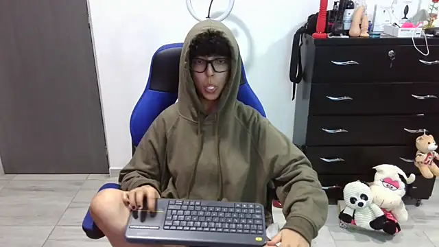 thomascooper7 online show from 03-24-26, 11:32