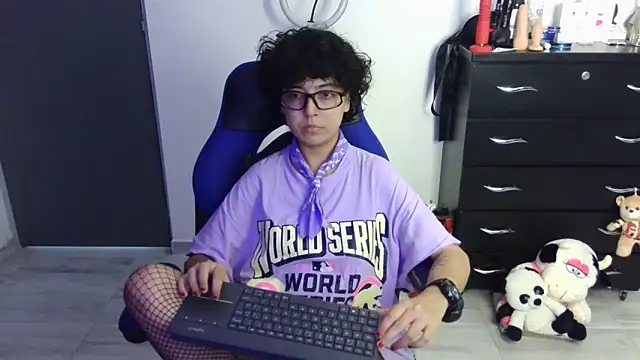 thomascooper7 online show from 04-02-26, 08:17