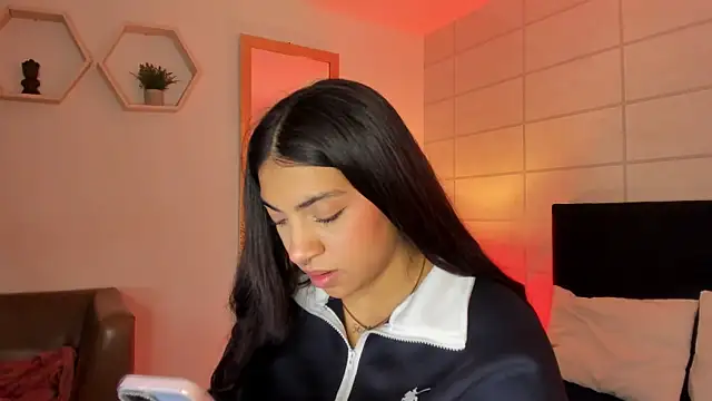 Christine Laam online show from 11-03-25, 12:06