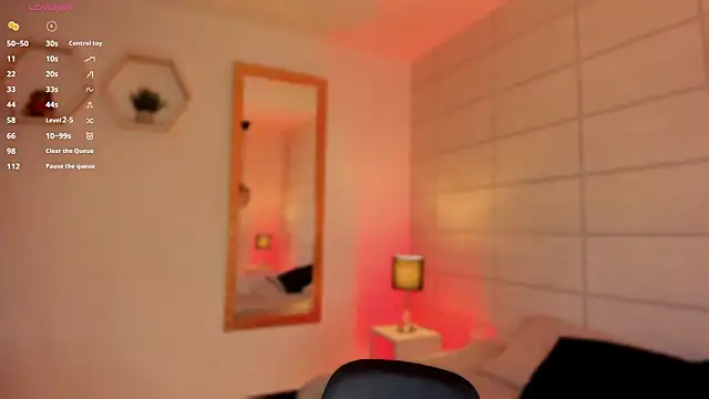 Christine Laam online show from 03-12-26, 07:31