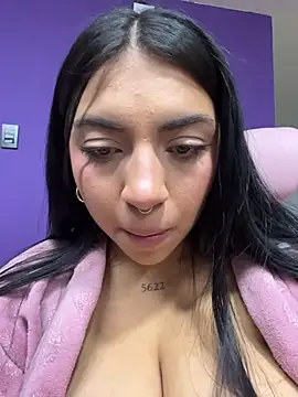 Snapshot of Christine_Laam chatting on 05-31-26, 03:26 Christine Laam online show from 05-31-26, 03:26