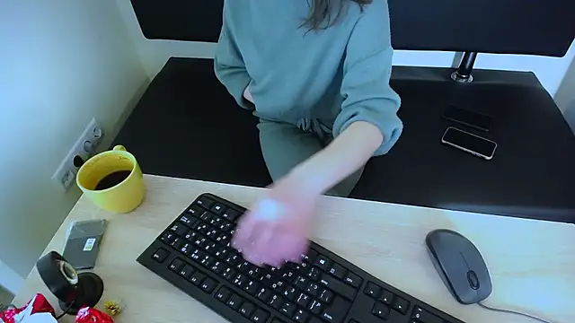 LaimaV  online show from 11-07-25, 09:42