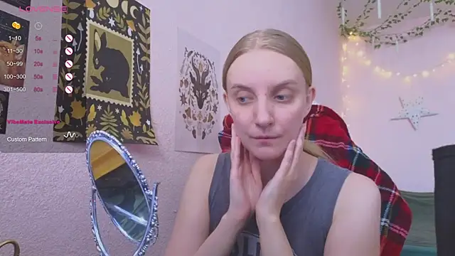 Fluffy muffin  online show from 04-08-26, 09:42