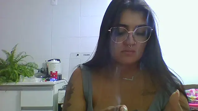 Snapshot of isa_ofc2024 chatting on 12-20-25, 11:50 isa ofc2024 online show from 12-20-25, 11:50