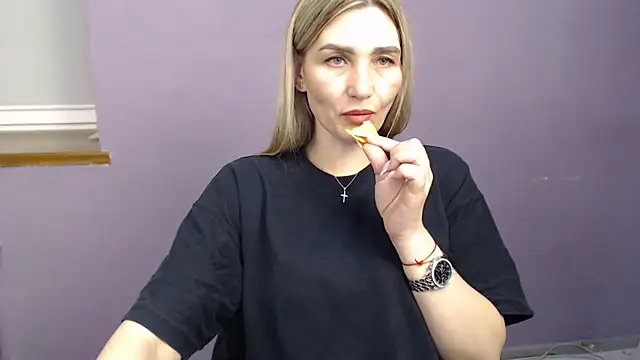  sexy lady online show from 11-05-25, 01:22