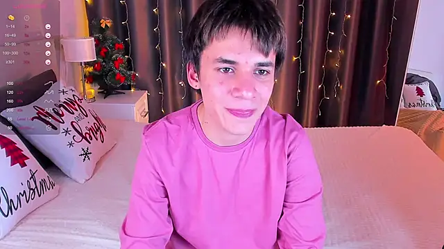 Snapshot of Andrew_Clar chatting on 12-16-24, 01:32 Andrew Clar online show from 12-16-24, 01:32