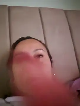 Snapshot of RenataSexy_ chatting on 10-17-25, 05:15 RenataSexy  online show from 10-17-25, 05:15