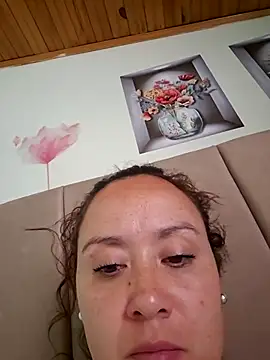 Snapshot of RenataSexy_ chatting on 02-27-26, 05:46 RenataSexy online show from 02-27-26, 05:46