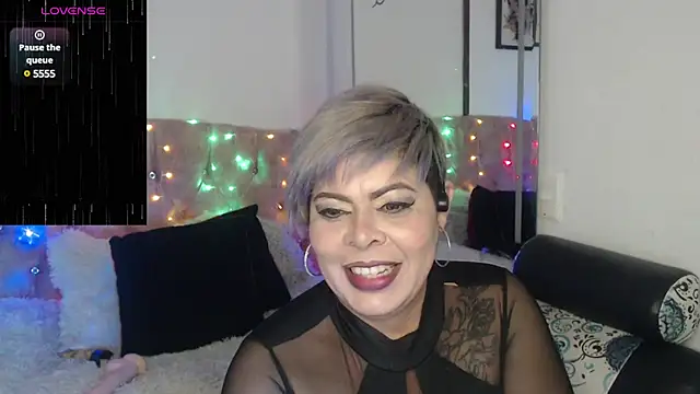 Grecia Horny online show from 01-12-25, 10:23