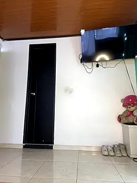 Snapshot of ALANAH_KITTY chatting on 10-02-25, 08:38 ALANAH KITTY online show from 10-02-25, 08:38