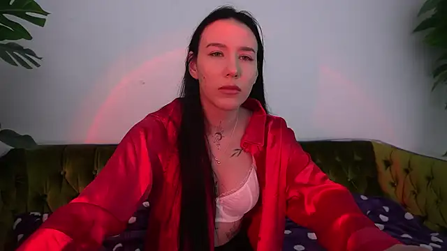 NikkiGoldSide online show from 03-18-25, 09:10