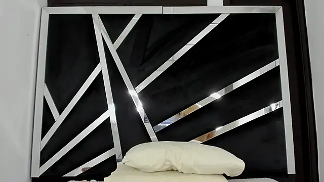 Sofia-candyht online show from 03-08-25, 01:39