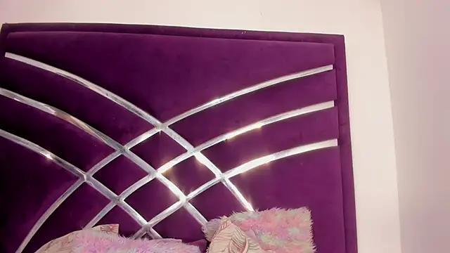 Sofia-candyht online show from 04-18-26, 05:06