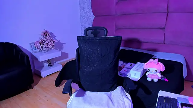 melodybonss  online show from 12-18-24, 05:15