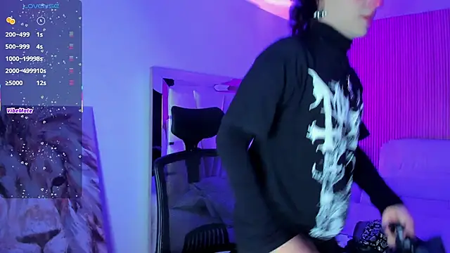 melodybonss  online show from 10-25-25, 05:04