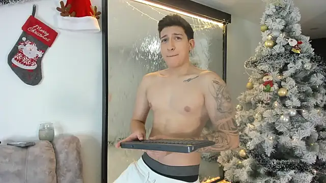 Snapshot of emmanuel_scor chatting on 12-05-25, 12:41 emmanuel scor online show from 12-05-25, 12:41