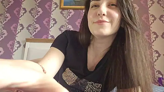 Snapshot of AlejandraDelaney chatting on 04-28-26, 11:59 AlejandraDelaney online show from 04-28-26, 11:59