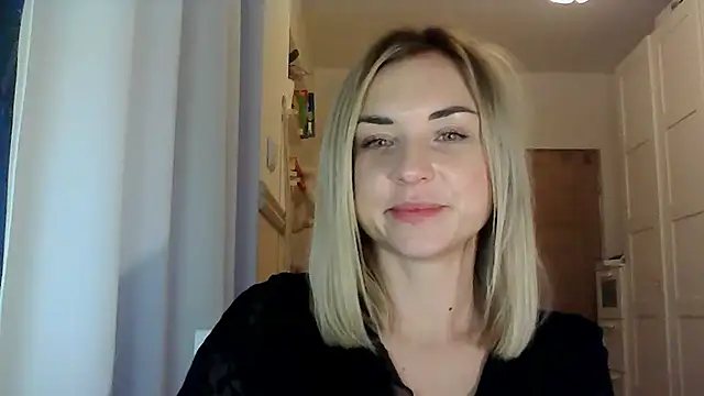 Snapshot of ashley_xlove chatting on 12-18-24, 02:38 ashley xlove online show from 12-18-24, 02:38