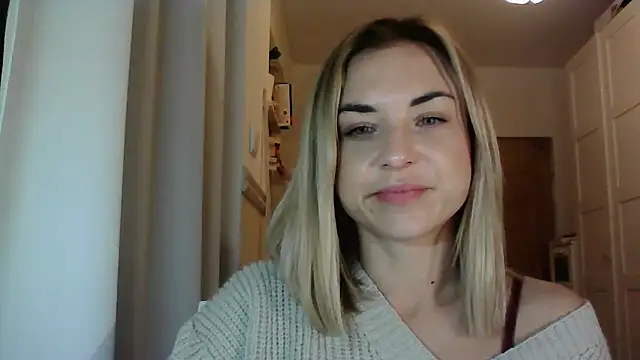 Snapshot of ashley_xlove chatting on 01-07-25, 05:42 ashley xlove online show from 01-07-25, 05:42