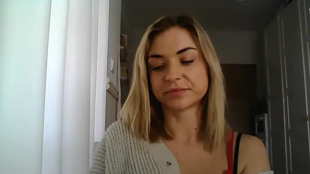 Snapshot of ashley_xlove chatting on 01-22-25, 10:50 ashley xlove online show from 01-22-25, 10:50