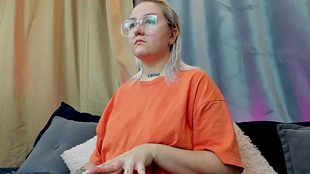 Debbie Taylor online show from 12-12-24, 03:37