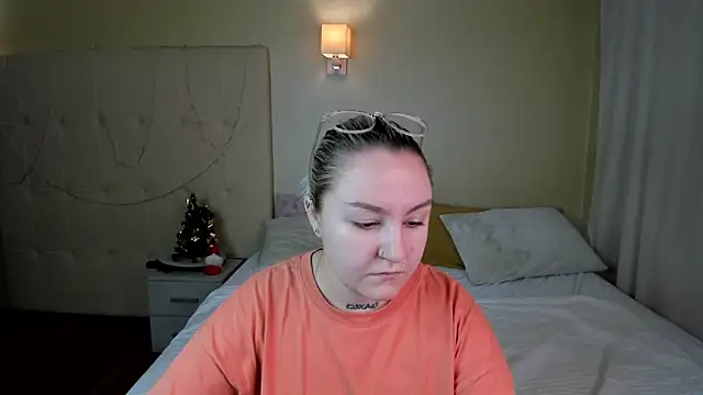 Debbie Taylor online show from 12-24-24, 03:16