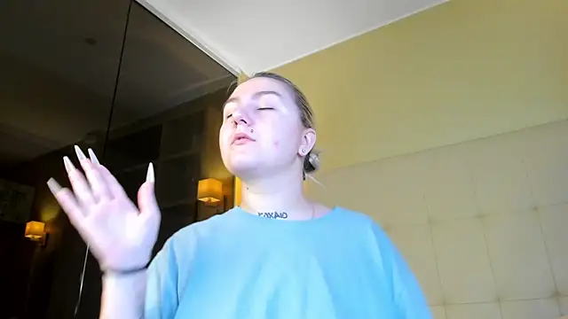 Debbie Taylor online show from 09-19-25, 04:07