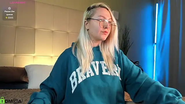 Debbie Taylor online show from 04-08-26, 05:24