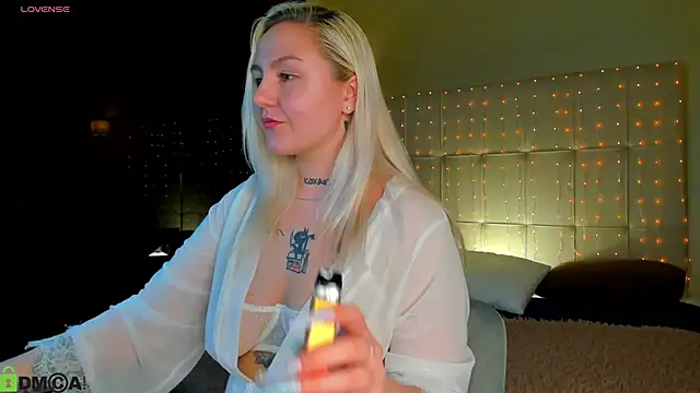 Debbie Taylor online show from 04-14-26, 09:15