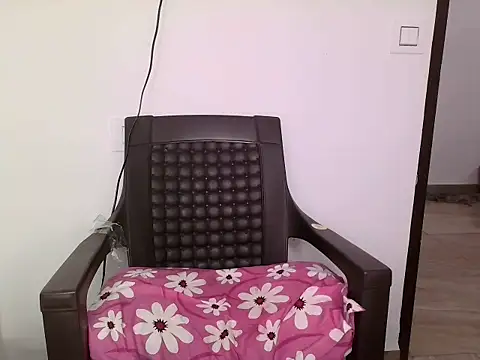 Snapshot of MOSAM_ chatting on 12-27-24, 10:45 MOSAM online show from 12-27-24, 10:45